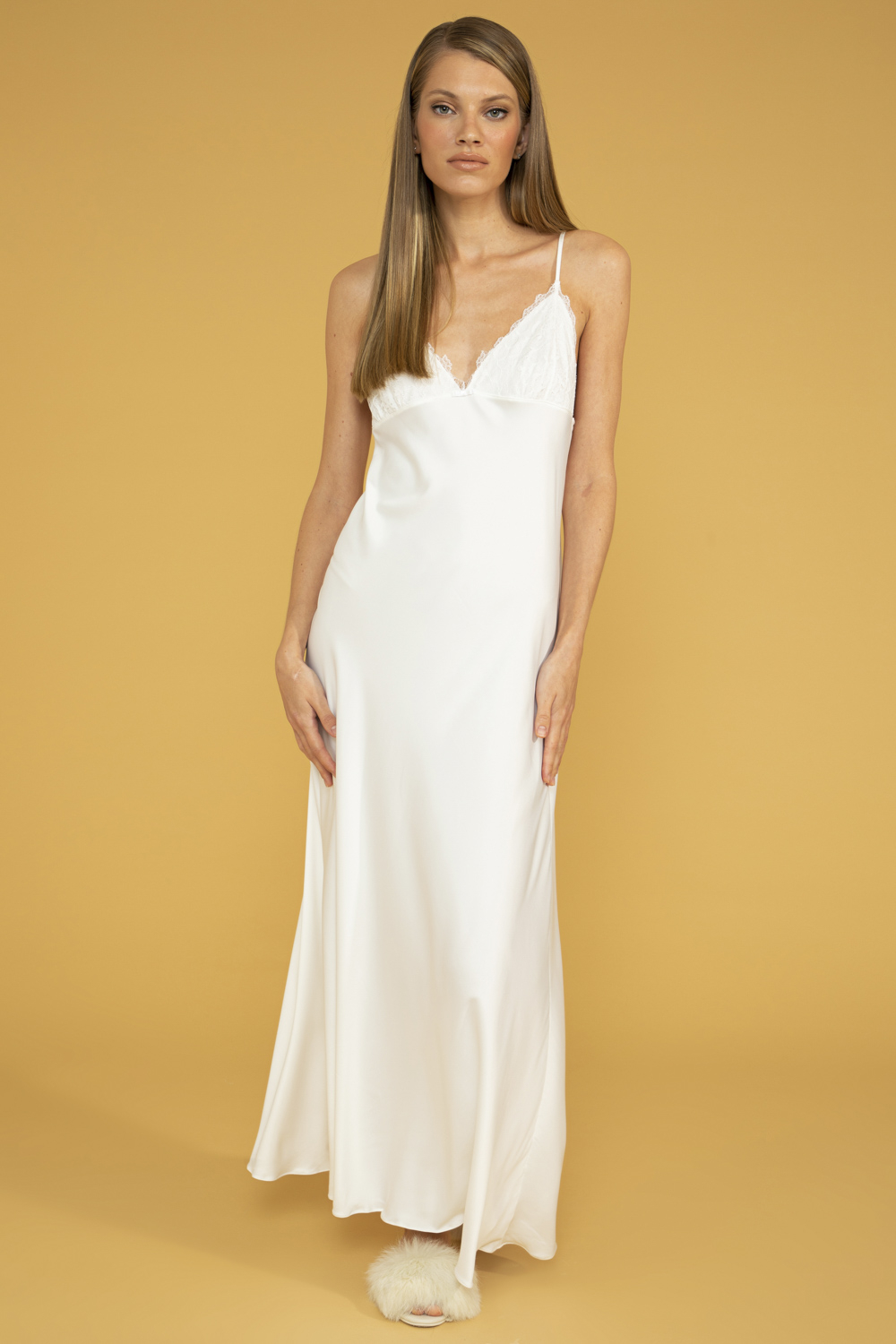 CAMISOLA LONGA ALÇA GARDENIA | LA ROUGE BELLE